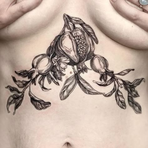 Women Rib Tattoo Ideas, Stomach Tattoos Plus Size, Side Breast Tattoos For Women, Sternum Tattoo Big Bust, Tattoos On Plus Size Women, Stomach Tattoos Women Plus Size, Floral Stomach Tattoo, Moth Tattoo Ribs, Goth Collarbone Tattoo