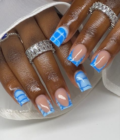 Short nails Short Set Design Nails, Purple Baddie Nails Short, Short Square Nail Inspo 2024, Light Blue Nails With Design Short, Acrylic Nails Blue Design, Short Square Summer Nails 2024, Blue Acrylic Nails Ideas Summer, Short Cruise Nails, Shorties Nails Blue