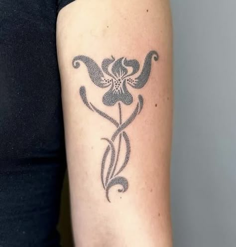 Georgia O Keefe Tattoo, South Asian Tattoos, Symmetrical Wrist Tattoo, Maximalist Tattoo, Anthropology Tattoo, Nouveau Tattoo, Line Work Tattoo, Botanical Tattoo, Makeup Tattoos