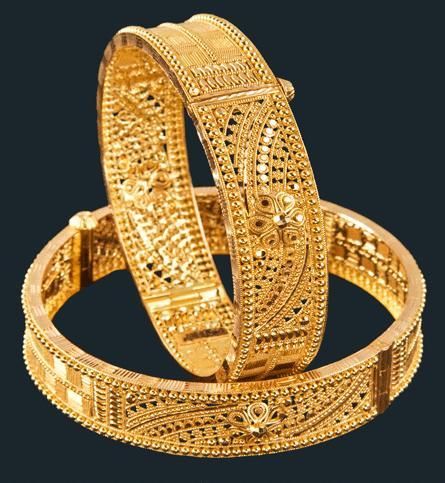 Designer Gold Bangles in Kolkata, West Bengal, India - M. P. Jewellers Private Limited Wind Outfit, 22k Gold Bangles, Gold Bangles Indian, Ladies Bangles, New Gold Jewellery Designs, Gold Bangle Set, Gold Mangalsutra Designs, Gold Bridal Jewellery Sets, The Bangles