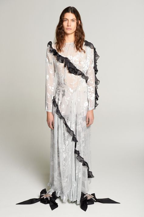 Preen by Thornton Bregazzi Pre-Fall 2020 Fashion Show - Vogue Fashion Trend Report, Thornton Bregazzi, Preen By Thornton Bregazzi, Pre Fall Collection, 2020 Fashion, Trend Forecasting, Trend Fashion, Fashion Show Collection, Fashion 2020