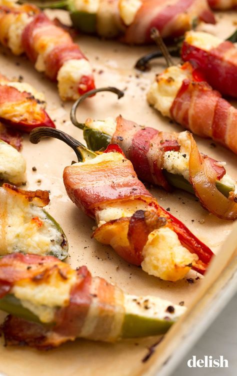 These Bacon-Wrapped Jalapeños Will DISAPPEAR At Your Next PartyDelish Wrapped Jalapeno Poppers, Last Minute Appetizer, Bacon Wrapped Jalapeno Poppers, Bacon Wrapped Jalapenos, Poppers Recipe, Jalapeno Recipes, Jalapeno Peppers, Cheese Snacks, Jalapeno Poppers