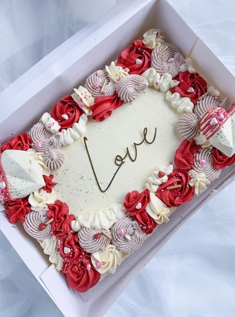 Big Red Cake, Sheet Cake Decorated, Rectangle Cakes, Brownie Hearts, Love Topper, Alice Cake, Sheet Cakes Decorated, Traybake Cake, Square Cake Design