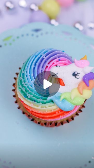 Brittany Bennett on Instagram: "Unicorn Cupcake 💜  Unicorn Cupcake Kit: @bakerybling   #unicorns #rainbow #rainbowbuttercream #buttercreamswirls #cupcakes #cupcakedecorating #michiganbaker #bakerybling #sprinklesandsparkles #glitterysugar" Unicorn Cupcakes Ideas, Cupcake Unicorn, Butterfly Cupcakes, Unicorn Cupcakes, Fourth Birthday, Cat Birthday, April 27, Rainbow Unicorn, Birthday Theme