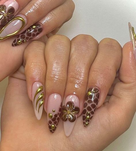 Acrylic Ideas, Leopard Print Nails, Unique Acrylic Nails, Nail Swag, Brown Nails, Funky Nails, Nail Technician, Gold Nails, Long Acrylic Nails