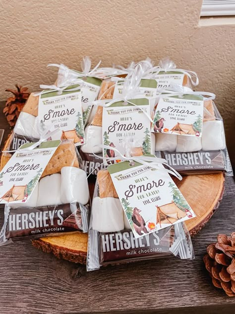 One Happy Camper Snack Ideas, Camping Theme Goodie Bags, One Happy Camper First Birthday Goodie Bags, Happy Camper Retirement Party, Camp Out Themed Party, Camp Theme Goodie Bags, S’mores 1st Birthday, S’more Theme Party, S’mores Baby Shower Favors