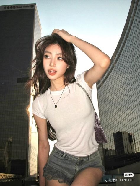 Pretty asian brunette korean chinese girl, makeup inspiration art reference girlfriend material Skincare Sunscreen, Aesthetic Sunglasses, 2023 Nails, Organic Sunscreen, Invest In Yourself, Skincare And Makeup, Study Aesthetic, Outfits Y2k, Boost Your Confidence