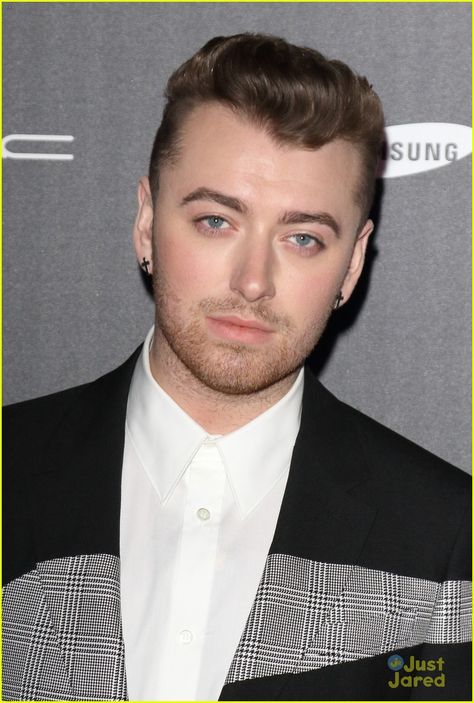 Sam Smith Mcqueen Savage Beauty, Alexander Mcqueen Savage Beauty, Alexander Mcqueens, Savage Beauty, Natalie Dormer, Sam Smith, Favorite Artist, Robert Downey, Victoria And Albert