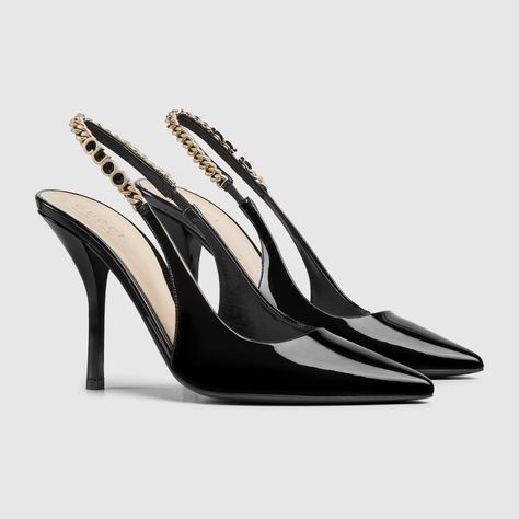 Shop the Gucci Signoria slingback pump in black at GUCCI.COM. Enjoy Free Shipping and Complimentary Gift Wrapping. Gucci Chain, Shiny Shoes, Gucci Heels, Cute Shoes Heels, White Pumps, Slingback Heel, Gucci Black, Pretty Shoes, Dream Shoes