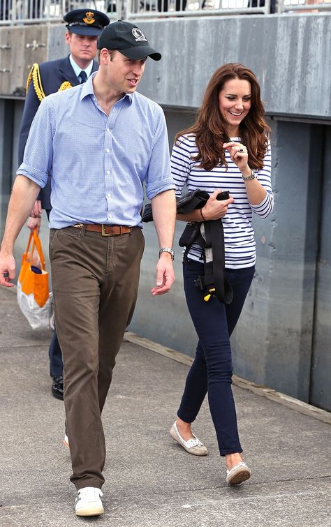 prince william mode papa 12 Kate Middleton Style Outfits, Kate Middleton Prince William, French Dressing, Estilo Real, Princess Catherine, Middleton Style, Princess Kate Middleton, Lady Diana Spencer, Catherine Middleton