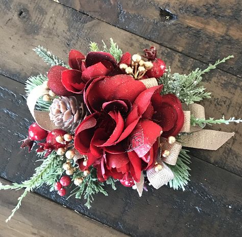 Red wristlet Christmas corsage Winter Formal Corsage, Christmas Corsage Wedding, Christmas Corsage Ideas, Red Corsage, Red Corsages, Christmas Corsage, Christmas Wedding Bouquets, College Christmas, Prom Flowers Corsage