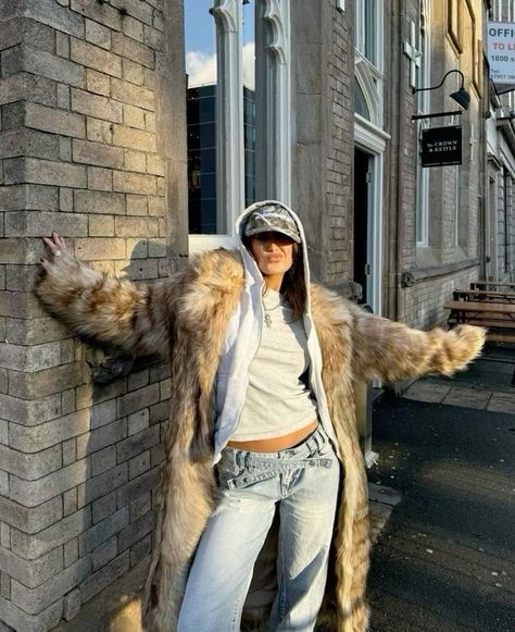 Stockholm Aesthetic Outfit, Avatar Moodboard, Unpolished Casual, Iceland Outfit, Fur Jacket Outfit, Winter Staples, Mantel Outfit, Fur Coat Outfit, Long Fur Coat