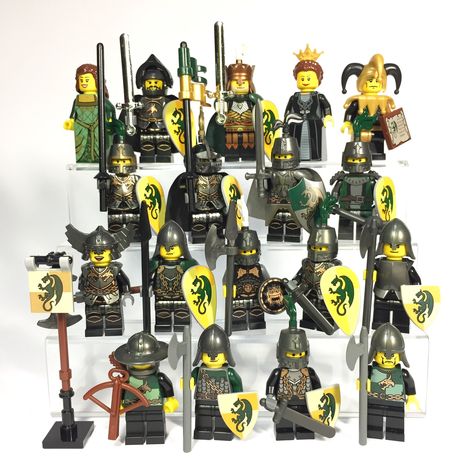 Castle Guard, Lego Kingdoms, Lego Knights Kingdom, Lego Character, Lego Dnd, Medieval Lego, Lego Dragon, Lego Decorations, Lego Knights