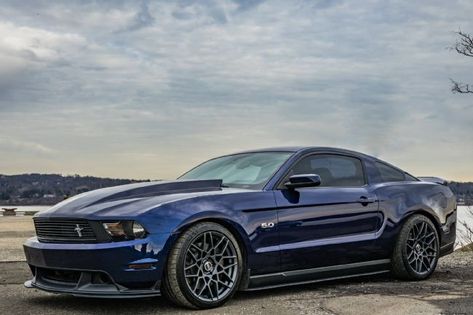 2012 Ford Mustang GT Aspires to Be a Single-Digit Stick-Shift Street Car 2012 Mustang Gt, 2011 Mustang Gt, Render Reference, Custom Mustang, 2012 Mustang, Mustang 2010, 2011 Ford Mustang, Blue Cars, 2014 Mustang