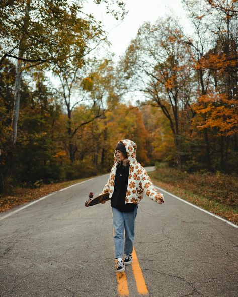 Sliding into fall like 🍂🛹🎃 Little recap of the last days here in Ohio. #ohio #fall #autumn #skate Ohio Fall, Last Days, Fall Autumn, Creative Ideas, Last Day, Ohio, Skateboard, Quick Saves