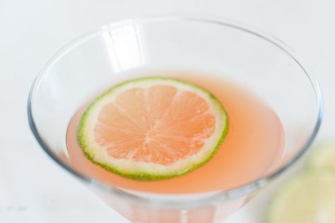 Peach Cosmo, Apple Pie Moonshine Recipe, Moonshine Recipe, Apple Pie Moonshine, Moonshine Recipes, Delicious Cocktails, A Barn, Drink Up, Great Smoky Mountains