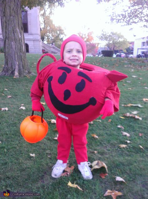 Kasey: With lots of research on the perfect costume for my 3 year old son Adric, I finally came up with the idea of the Kool-Aid man. We bought a large... Kool Aid Man Costume, Diy Voodoo Doll Costume, Voodoo Doll Costume, Diy Costumes Men, Creative Halloween Costumes Diy, Halloween Costumes 2014, Pregnancy Costumes, Kool Aid Man, Homemade Costume