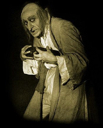 Max Schreck as Harpagon in Der Geizige Max Schreck, German Expressionism, Stage Show, Movie Monsters, Silent Film, Classic Horror, Character Creation, Dracula, Golden Age