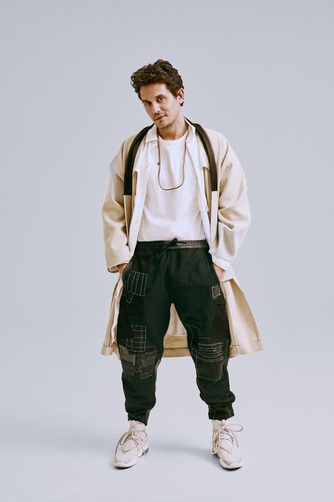 John Mayer gave GQ a personal tour of his closet Mens Inspiration, Vintage Mens Fashion, Mens Fashion Urban, John Mayer, Sneakers Men Fashion, Mens Fashion Trends, Looks Vintage, Kimonos, Mens Fashion Casual