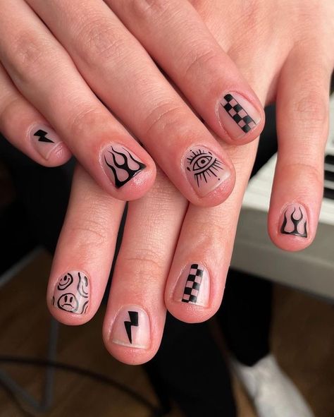 Cool Nail Designs For Men, Edgy Nails Grunge, Nails Edgy, Nails Grunge, Minimal Nails Art, Mens Nails, Art Designs Ideas, Retro Nails, Hippie Nails