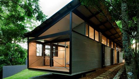 Industrial Exterior Design, Industrial Exterior, Backyard Studio, Container Buildings, Container Architecture, Casa Container, Shipping Container House, Container House Design, Design Exterior