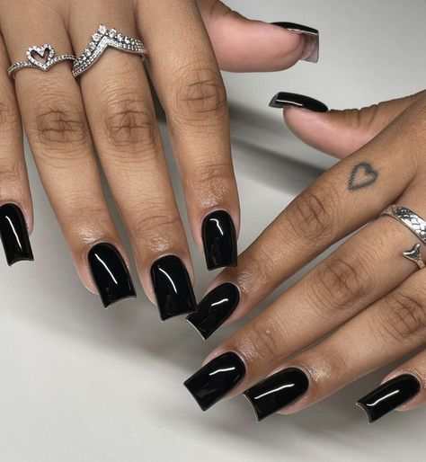 All Black Short Acrylic Nails, All Black Nails Acrylic Short, Black Acyrilics Nails Short, Plain Black Square Nails, Short Black Arclyc Nails, Short Acrylic Black Nails, Black Nail Sets Short, Plain Black Acrylic Nails, All Black Short Nails