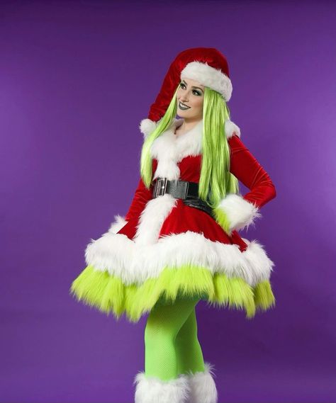 Women Grinch Outfit, Grinch Women’s Costume, Female Grinch Costume, Grinch Outfit Ideas, Grinch Cosplay, Mrs Santa Claus Costume, Christmas Costumes Women, Grinch Costumes, Christmas Elf Costume