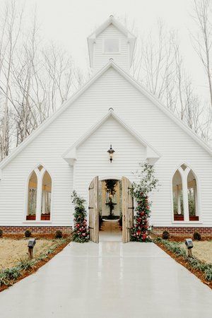 Honeymoon House, Open Air Chapel, Open Air Wedding, Asheville Nc Wedding, Church Building Design, Wedding Venues North Carolina, Winter Wedding Flowers, Country Church, Church Architecture