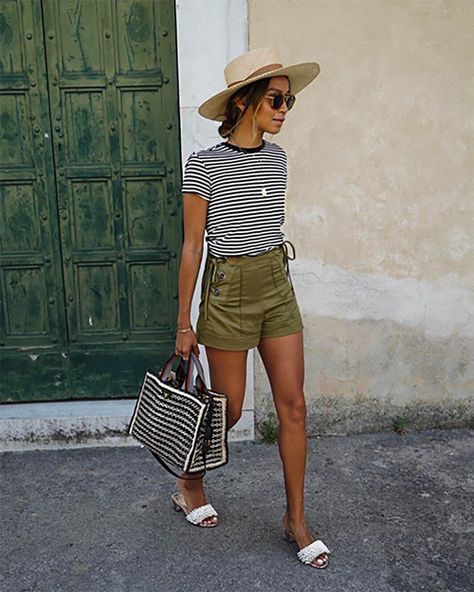 in short order Green Shorts Outfit Summer, Green Shorts Outfit, Julie Sarinana, Sincerely Jules, Shorts Outfit, Weekend Vibes, Green Shorts, Fashion Weeks, Instagram Foto