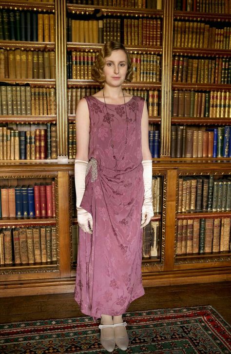 Lady Edith Crawley, Downtown Abbey Fashion, 40s Dresses, Edith Crawley, Downton Abbey Costumes, Downton Abbey Series, Miskatonic University, Laura Carmichael, Fashion 1920s