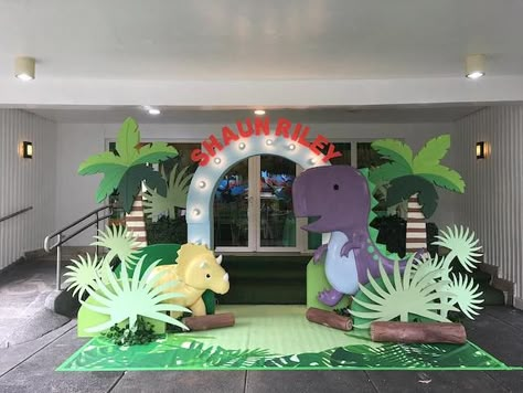 entrance - Dinosaur Party Entrance, Baby Dinosaur Party, Dinosaur Birthday Theme, Dinosaur Birthday Party Decorations, Party Entrance, Dino Birthday Party, Dinosaur Themed Birthday Party, Baby Dino, Dino Birthday