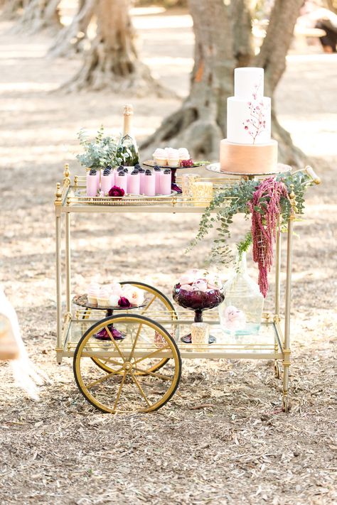 Burgundy Wedding Colors, Bar Cart Ideas, Decoration Buffet, Burgundy Bouquet, Gold Bar Cart, Bar Card, Jewel Tone Wedding, Gold Wedding Dress, Cart Ideas