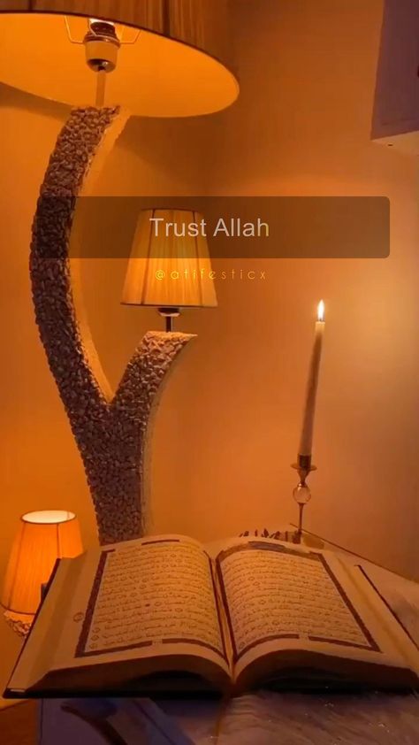 Al Qur'an Photography, Al Qur'an Aesthetic, Ramadan Kareem Decoration, Qur'an Photography, Quran Book, Ayat Quran, Beautiful Quran Verses, Alone Photography, Love Animation Wallpaper