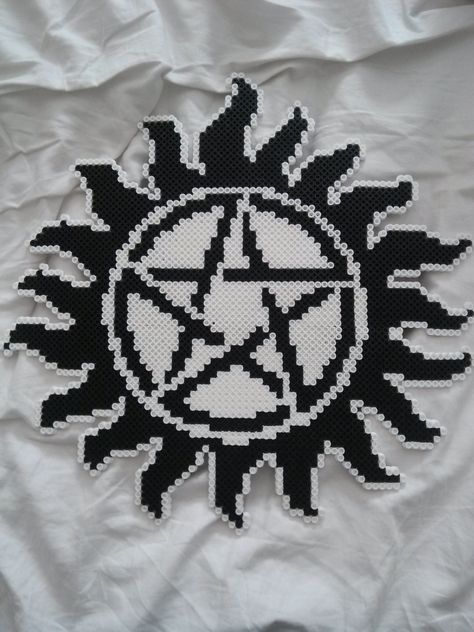 Supernatural pentagram to hang on the wall Pagan Perler Bead Patterns, Pentagram Perler Beads, Supernatural Perler Beads, Witch Perler Bead Patterns, Perler Bead Pentagram, Witchy Perler Bead Patterns, Goth Perler Bead Patterns, Pentagram Cross Stitch Pattern, Macrame Pentagram