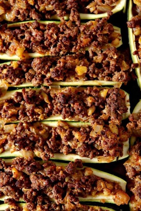 Whole30 Zucchini, Taco Zucchini Boats, Zucchini Taco Boats, Taco Zucchini, Zucchini Salsa, Zucchini Boats Recipe, Whole30 Recipe, Taco Boats, Paleo Zucchini