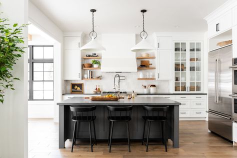 Beckham Project - Studio McGee Studio Mcgee Kitchen Black Countertop, Limoges Pendant, White Transitional Kitchen, Island Cooktop, Mcgee Home, Park Ideas, Latest Kitchen Designs, House Organization, Inspiration Pics