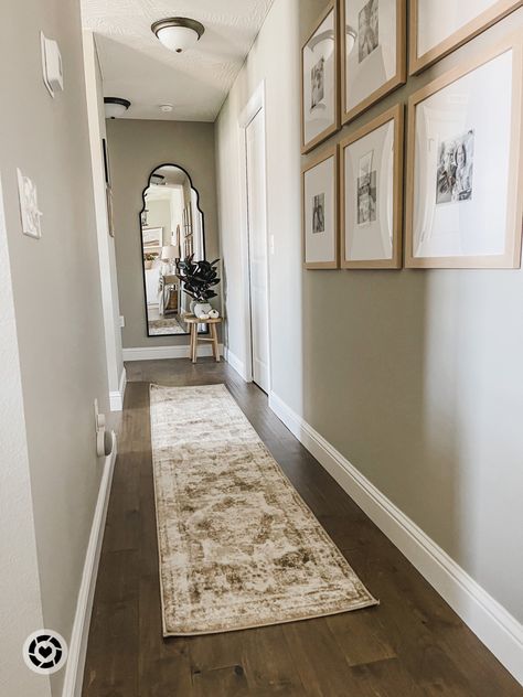 Next To Door Decor Interior, White Hallway Decor, Hallway Decor Inspiration, Upper Hallway Ideas, Long Entrance Hall Ideas, Narrow Hallway Decorating Entrance, Hallway Accent Wall Ideas, End Of Hallway Decor Ideas, End Of Hallway Decor