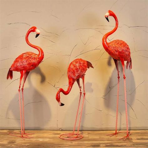 Cardboard Flamingo, Pink Flamingos Lawn Ornaments, Flamingo Ornament, Flamingo Decor, Paper Mache Sculpture, Garden Wedding Decorations, Lawn Ornaments, Bird Statues, Grand Art