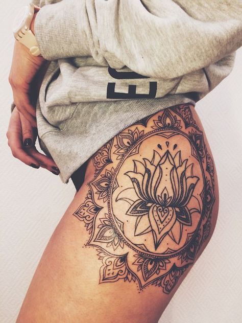 11 Impressive Leg Tattoo Designs for Females – EntertainmentMesh Lotis Tattoo, Hips Tattoo, Divorce Tattoo, Mandala Hip Tattoo, Tattoos For Women On Thigh, Butterfly Thigh Tattoo, Mandala Thigh Tattoo, Wildflowers Tattoo, Backyard Tent