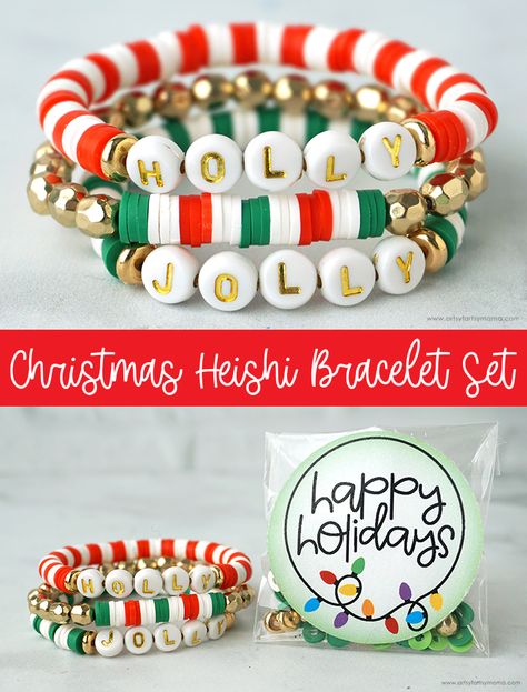 Preppy Christmas Clay Bead Bracelets, Preppy Christmas Bracelet Ideas, Diy Heishi Bead Bracelet Tutorial, Christmas Heishi Bead Bracelets, Grinch Bracelet Ideas, Holiday Clay Bead Bracelets, Christmas Clay Bracelets, Christmas Heishi Bracelet, Clay Bead Bracelet Ideas Christmas