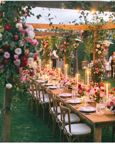 Candlelit Wedding Reception, Candlelit Wedding, Wedding Reception Dinner, Red And White Roses, Reception Dinner, Outdoor Dinner, Outdoor Wedding Reception, Outdoor Restaurant, Wedding Forward