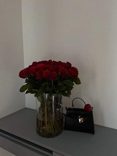 Bouquet of red roses #redroses #rosesbouquet #rosesaesthetic #rosesarered #flowersbouquet Red Roses Aesthetic Bouquet, Bouquet Of Flowers Aesthetic Red, Red Bouquet Aesthetic, Bouquet Of Red Roses Aesthetic, Bouquet Of Roses Aesthetic, Dark Red Roses Bouquet, Red Rose Bouquet Aesthetic, Red Aesthetic Room, Roses Bouquet Aesthetic