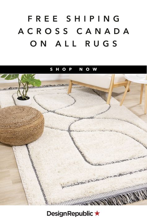 Novato Linear Rug's Scandinavian influences make it an excellent choice for chic bohemian spaces and eclectic modern living. It features a high-low mix of shaggy pile and low flatweave, with rich cream and grey designs that create a delightful tactile sensation.