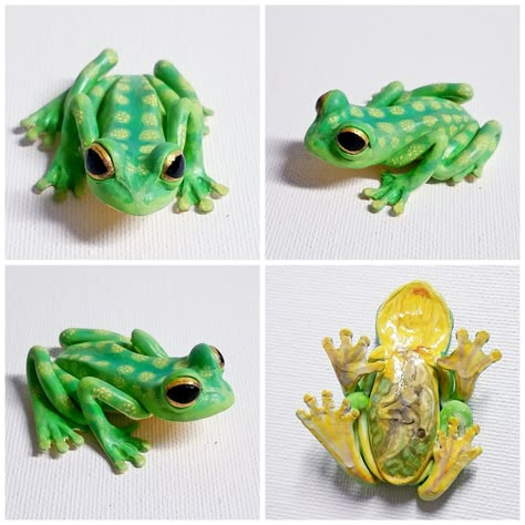 Clay Frog Realistic, Clay Tree Frog, Frog Figure Clay, Polymer Clay Frog Tutorial, Polymer Clay Frogs, Sculpy Clay Ideas Easy, Polymer Frog, Clay Frog Tutorial, Ceramics Frog