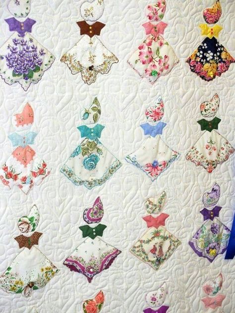 Quilt made from vintage hankies. Handkerchief Quilts, Handkerchief Quilt, Hankie Quilts, Hankie Crafts, Hankie Dresses, Handkerchiefs Crafts, Vintage Handkerchiefs Crafts, Butterfly Quilt Pattern, Victorian Quilts