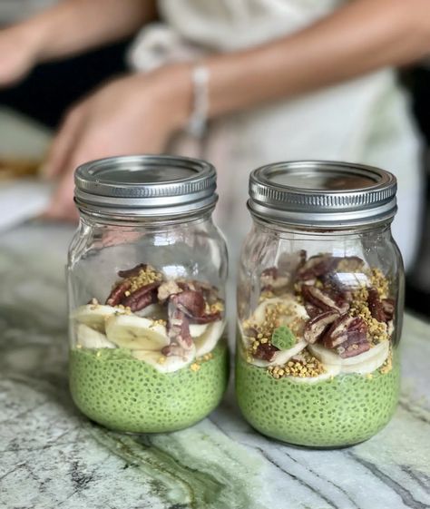 Matcha Chia Pudding Parfait with Banana, Bee Pollen and Chopped Nuts - Shayna's Kitchen Shayna's Kitchen, Chia Pudding Parfait, Matcha Breakfast, Matcha Chia Pudding, Chia Parfait, Banana Chia Pudding, Pudding Parfait, Matcha Benefits, Breakfast Sweets