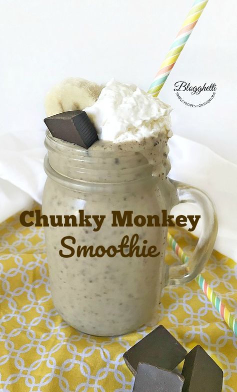 Easy Four Ingredient Chunky Monkey Smoothie #Back2School Chunky Monkey Smoothie, Peanutbutter Smoothie Recipes, Healthy Chocolate Banana, Yum Breakfast, Smoothies Recipes, Cereal Bar, Smoothie Prep, Chunky Monkey, Vanilla Almond Milk