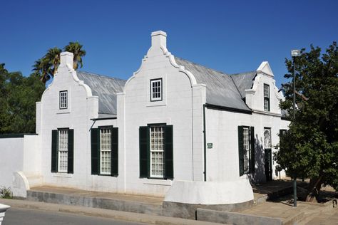 Old Residency Museum, early 19th C. Cape Dutch house, Parsonable ... Cape Dutch Style Homes, Bermudian Architecture, Cape Dutch Interior South Africa, Cape Dutch Gable Facades, Modern Cape Dutch, Cape Dutch House, 30a Architecture, Dutch Gable, Dutch Cape Architecture