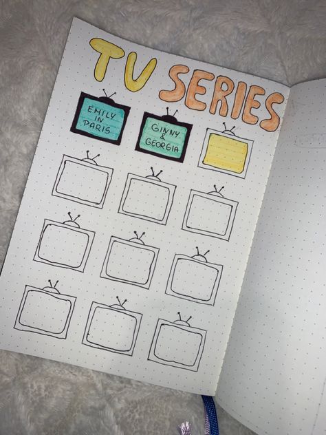 Bullet journal for watched tv series Tv Journal Ideas, Tv Shows Bullet Journal, Journal Movie List, Tv Shows Journal, Tv Show Bullet Journal, Bullet Journal Tv Series, Journal Movie Tracker, Tv Doodle, Gaming Journal