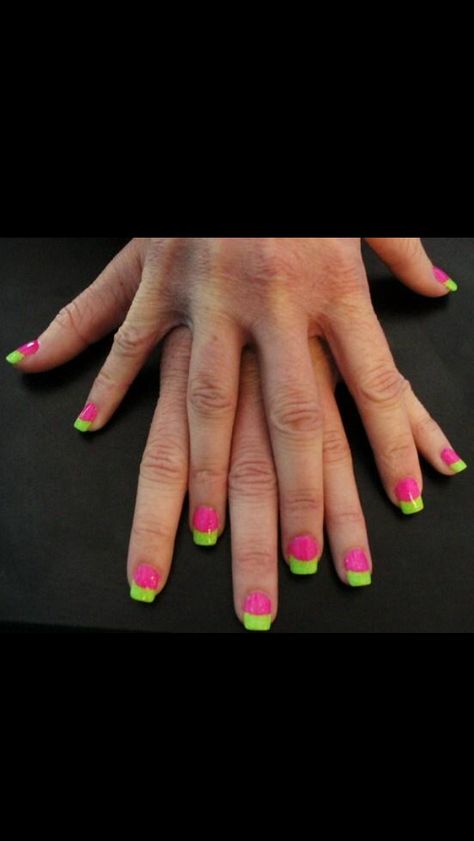 Pink And Lime Green Nails, Anniversary Nails, Lime Green Nails, Green Bows, Dipped Nails, Shining Star, Green And Pink, Nail Accessories, Green Nails